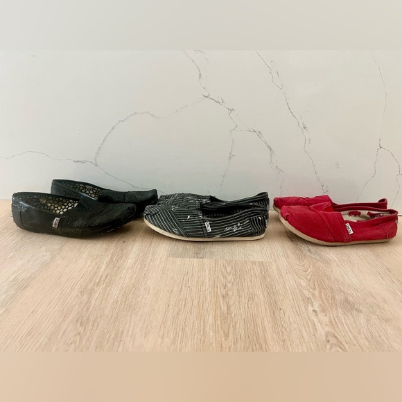 TOMS - Picture 3 of 12